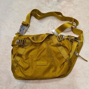 Athleta 💫 Excursion Waist Bag 💫Brand New 💫Golden Yellow Crossbody Bag